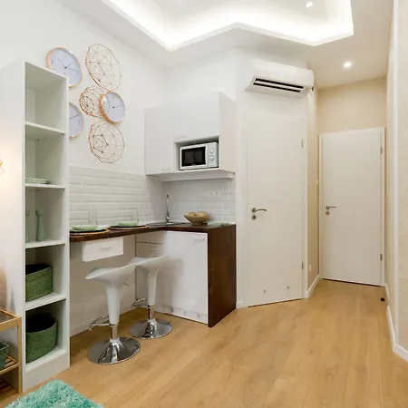 Holidays Fashion Apartament *